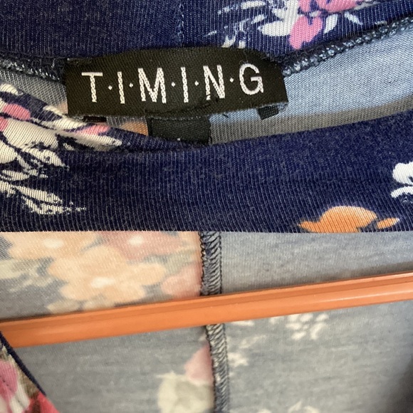 Floral Dress - Picture 5 of 6